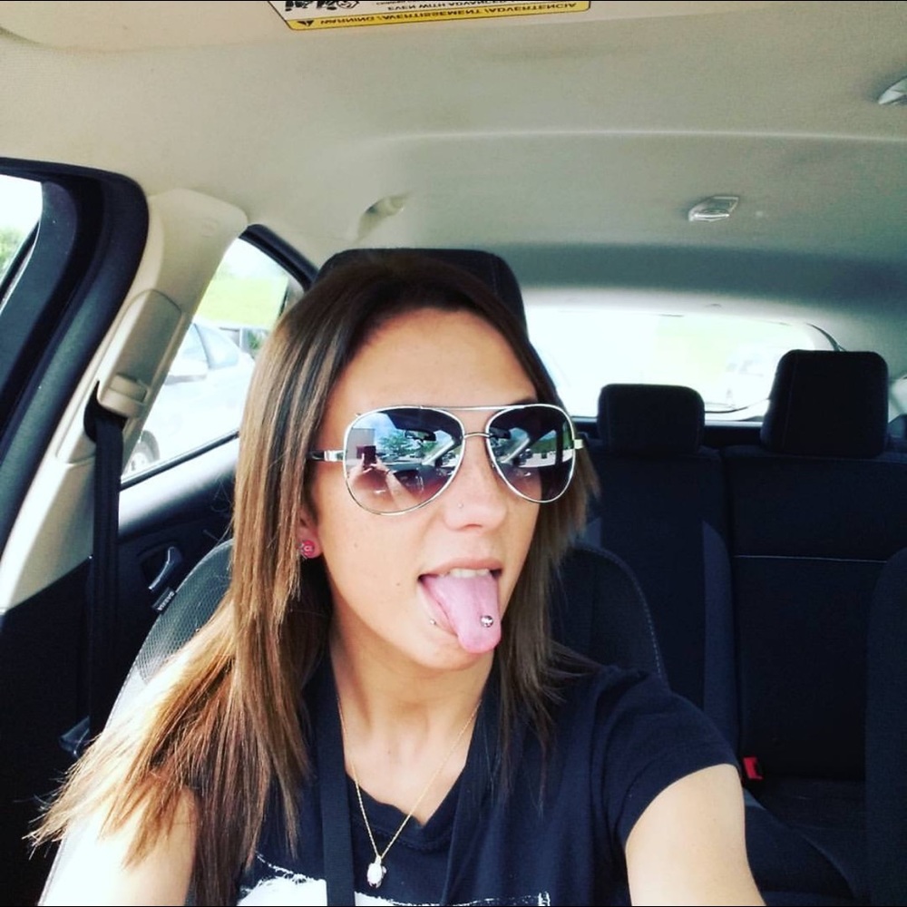 Meet your Posher, Savannah